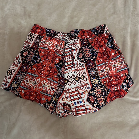 Printed booty shorts - Picture 2 of 2